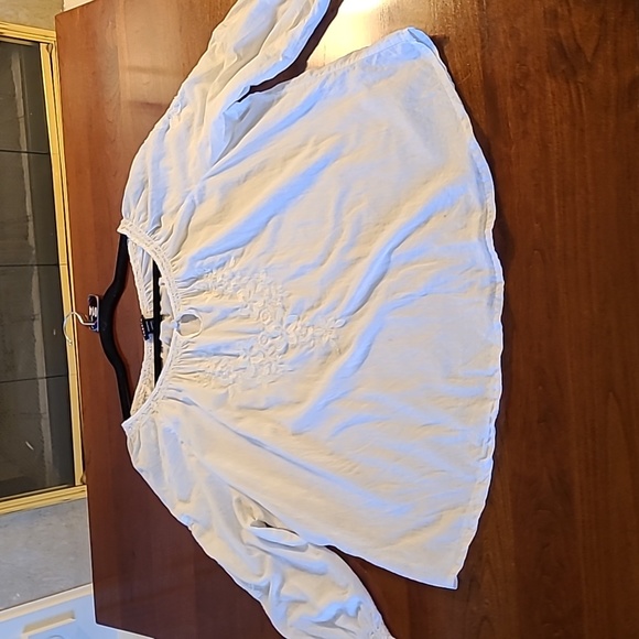 14. Torrid vintage embroidered white peasant blouse - Picture 5 of 16